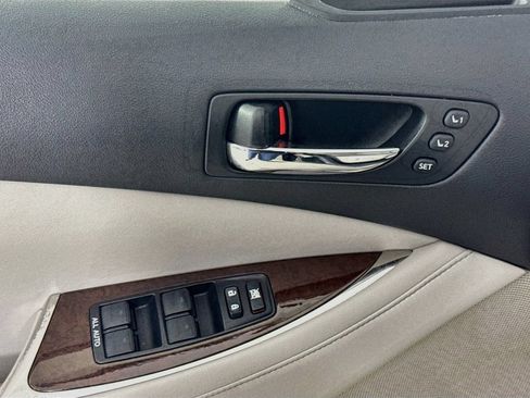 Used 2010 Lexus ES 350 w/ Preferred Accessory Package FWD image 23
