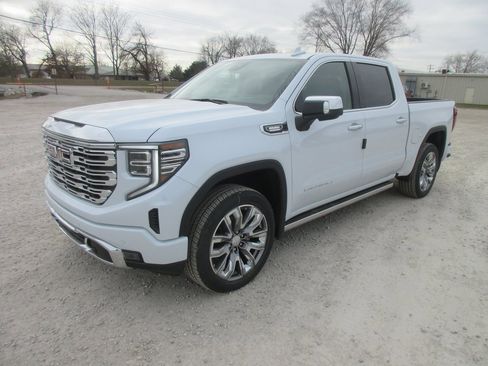 New 2026 GMC Sierra 1500 Denali image 11
