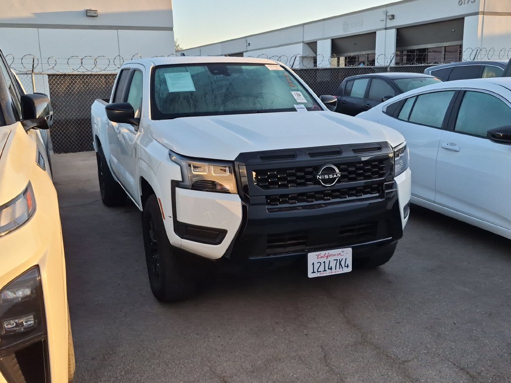 Certified 2026 Nissan Frontier SV w/ Tow Package RWD image 2