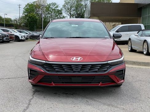 New 2026 Hyundai Elantra SEL Sport Premium FWD image 2