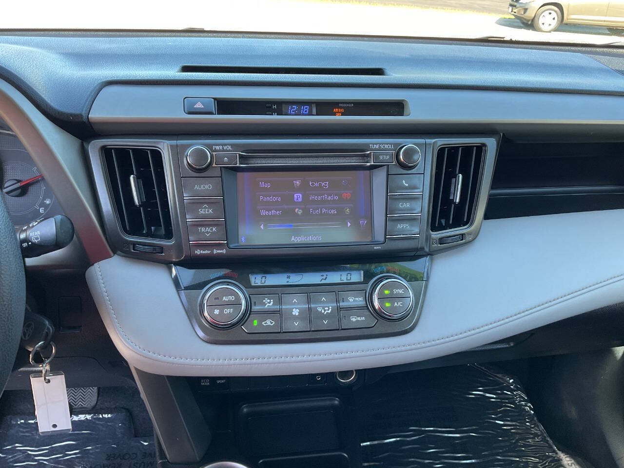 Used 2013 Toyota RAV4 XLE AWD/4WD image 21