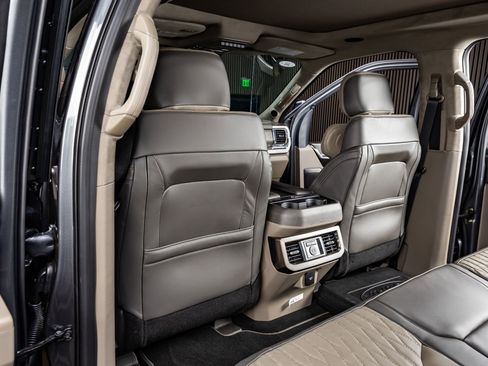 Used 2026 Ford F450 Platinum w/ Platinum Plus Package image 33