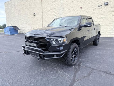 Used 2020 RAM 1500 Big Horn AWD/4WD image 1
