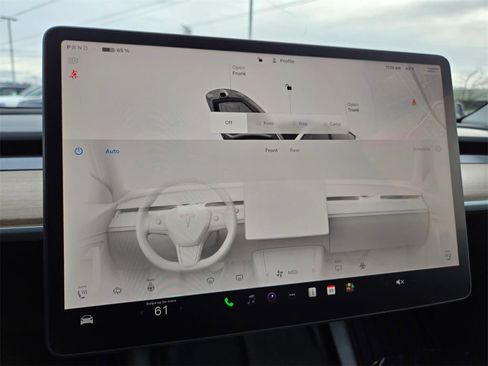 Used 2023 Tesla Model Y Performance image 16