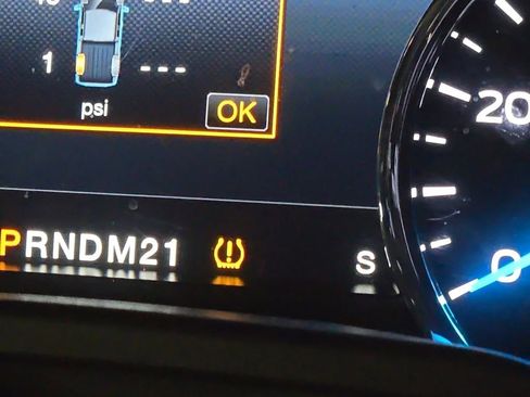 Used 2017 Ford F250 Lariat w/ Lariat Ultimate Package image 7