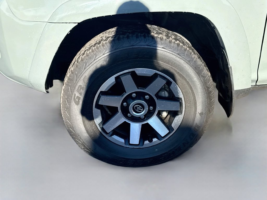 Used 2023 Toyota 4Runner TRD Off-Road Premium AWD/4WD image 30