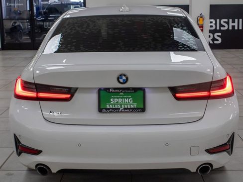 Used 2021 BMW 330e w/ Convenience Package image 28