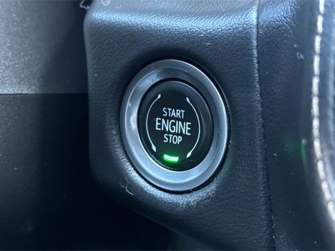 Used 2021 GMC Yukon SLT w/ SLT Luxury Plus Package image 23