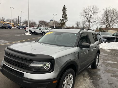 Certified 2022 Ford Bronco Sport image 3