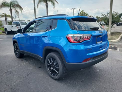 New 2026 Jeep Compass Latitude AWD/4WD image 8