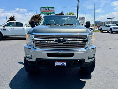 Used 2011 Chevrolet Silverado 2500 LTZ w/ LTZ Plus Package AWD/4WD image 8