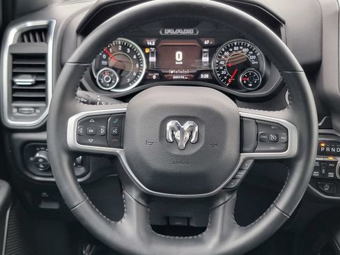 Certified 2024 RAM 1500 Big Horn AWD/4WD image 32