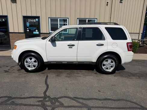 Used 2012 Ford Escape XLT AWD/4WD image 5
