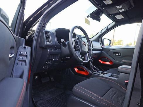 Used 2024 Nissan Frontier PRO-4X w/ Off-Road Protection Package image 14