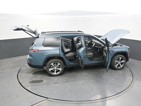 New 2026 Jeep Grand Cherokee L Limited AWD/4WD image 70