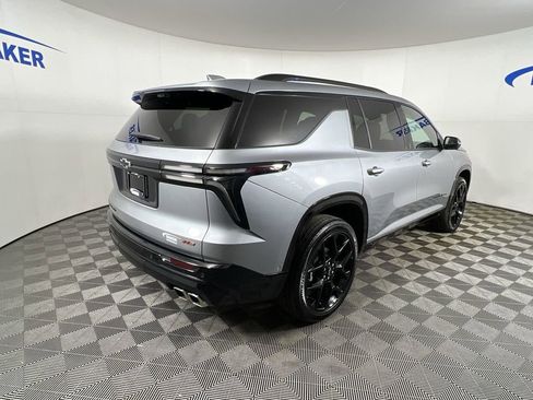 Used 2024 Chevrolet Traverse RS w/ LPO, Floor Liner Package image 9