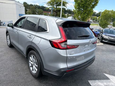 Certified 2026 Honda CR-V EX image 9