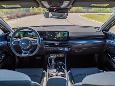 New 2026 Kia K5 GT-Line image 19