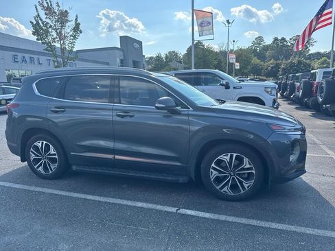 Used 2020 Hyundai Santa Fe Limited w/ Cargo Package FWD image 4