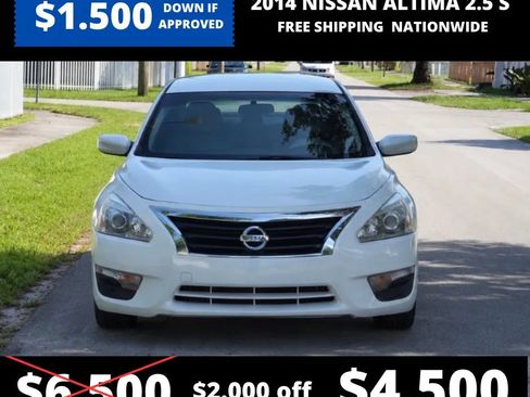 Used 2014 Nissan Altima 2.5 S w/ Display Audio Package FWD image 2