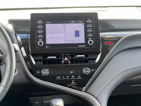 Certified 2024 Toyota Camry SE w/ Convenience Package image 18