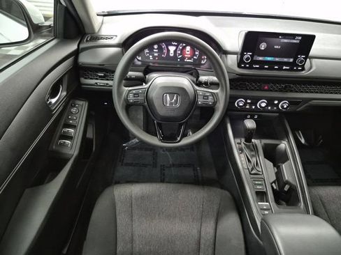 Certified 2025 Honda Accord LX image 11