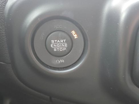 Used 2022 Jeep Gladiator Rubicon w/ Trailer Tow Package image 35