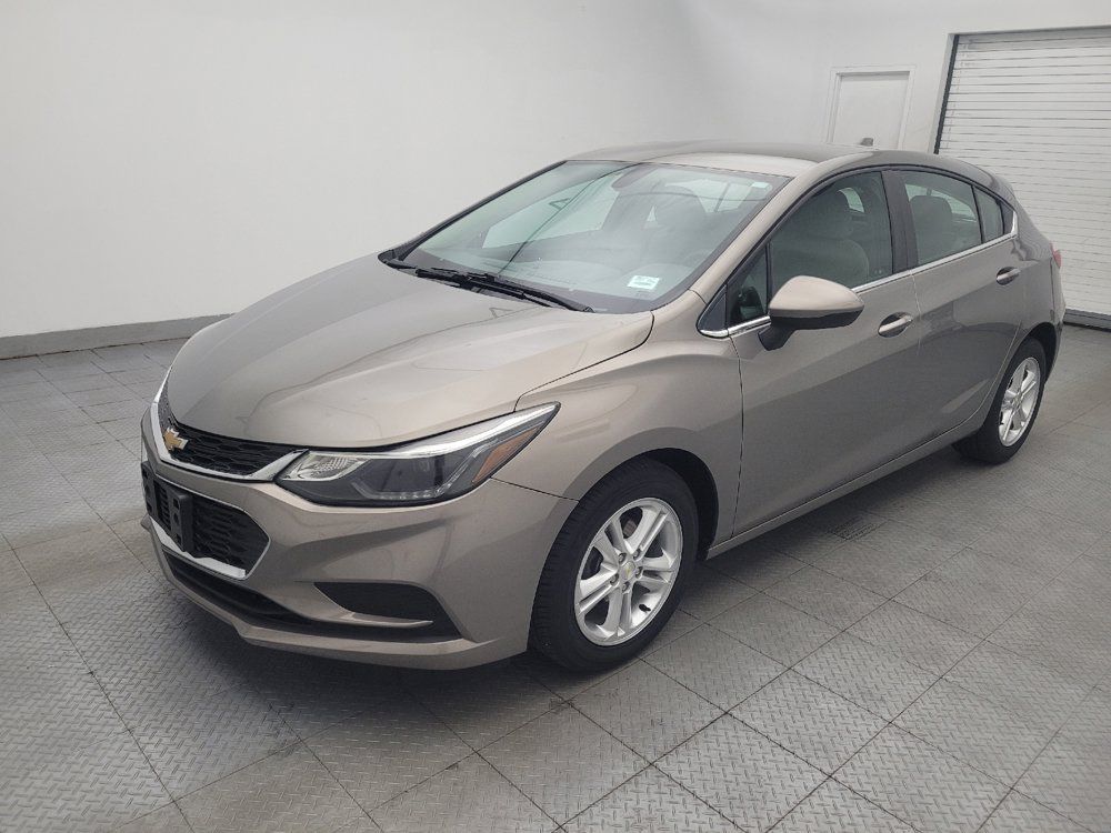 Used 2018 Chevrolet Cruze LT w/ Convenience Package FWD image 2