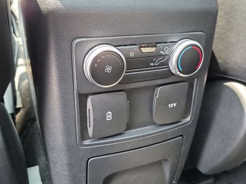 Used 2023 Ford Explorer XLT w/ Equipment Group 202A AWD/4WD image 9