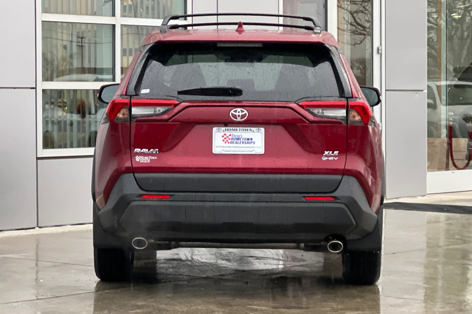 Used 2025 Toyota RAV4 XLE w/ Weather Package AWD/4WD image 5