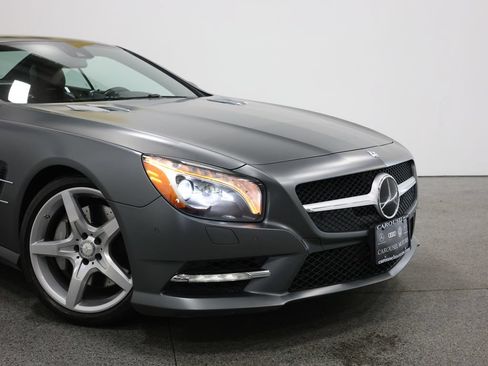 Used 2013 Mercedes-Benz SL 550 image 3