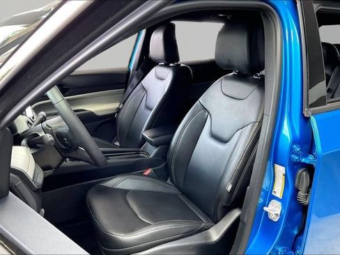 Used 2025 Jeep Compass Limited AWD/4WD image 15