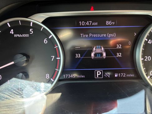 Used 2025 Nissan Sentra SV FWD image 33