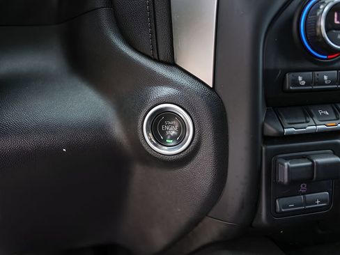 Used 2020 Chevrolet Silverado 1500 LTZ w/ LTZ Texas Edition RWD image 19