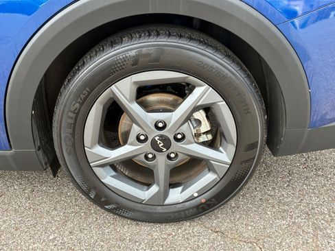 Used 2025 Kia K4 LXS image 29