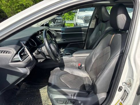 Used 2018 Toyota Camry XLE w/ Driver Assist Package FWD image 5