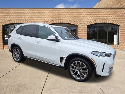 Used 2025 BMW X5 xDrive40i image 1