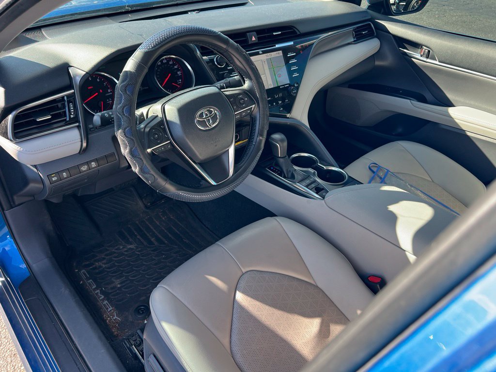 Used 2019 Toyota Camry XSE w/ Navigation Package FWD image 14