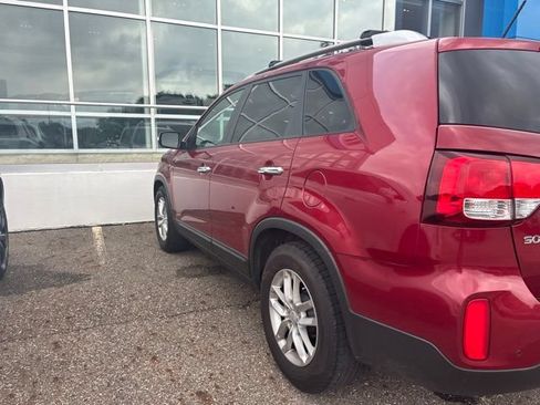 Used 2014 Kia Sorento LX FWD image 4
