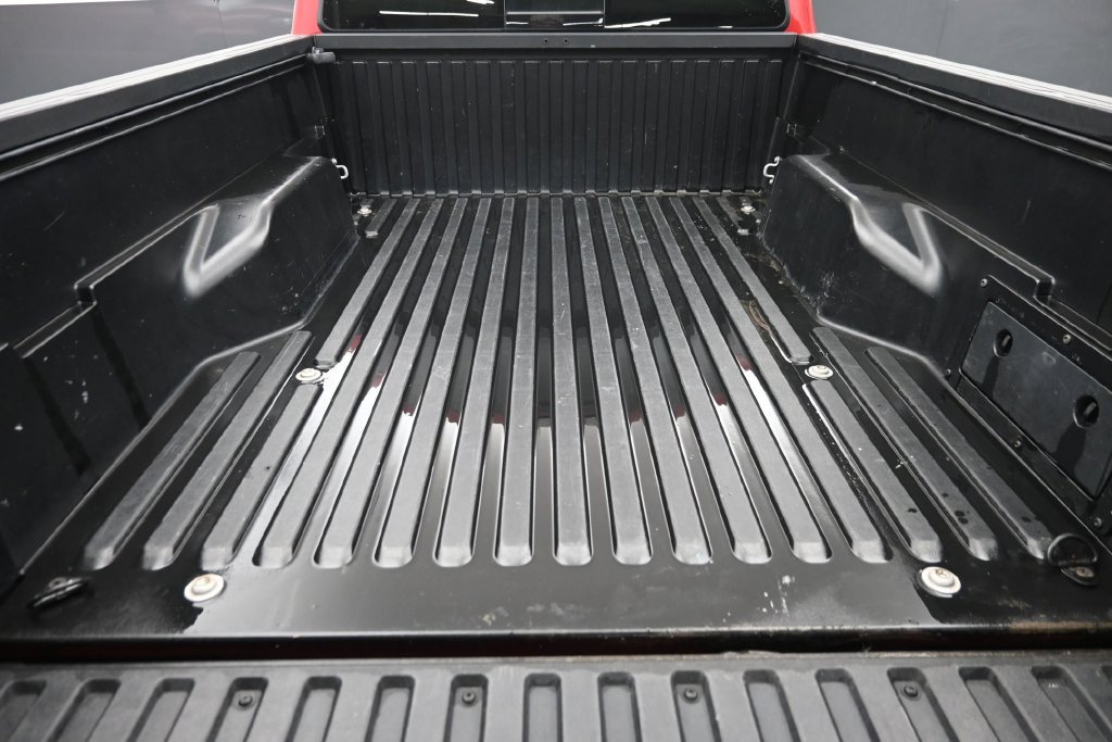 Used 2021 Toyota Tacoma SR5 RWD image 11