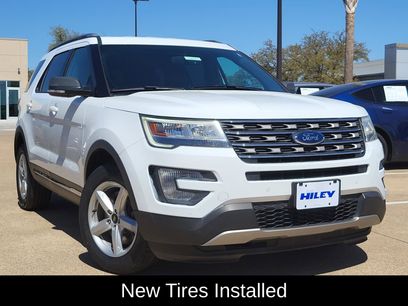Used 2017 Ford Explorer XLT w/ Equipment Group 202A