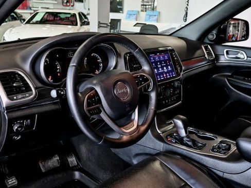 Used 2019 Jeep Grand Cherokee Limited w/ Luxury Group II image 13