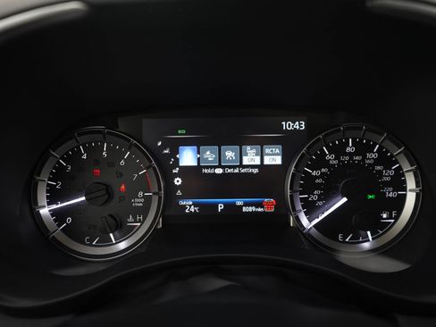 Used 2024 Toyota Highlander XLE AWD/4WD image 26