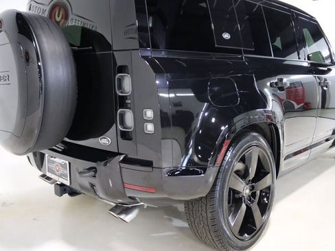 Used 2023 Land Rover Defender 110 V8 AWD/4WD image 10