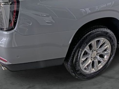 New 2026 Chevrolet Suburban Premier w/ Sun And Tow Package AWD/4WD image 13