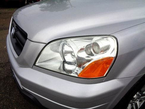 Used 2004 Honda Pilot EX image 10