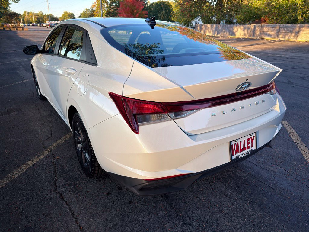 Used 2021 Hyundai Elantra SEL FWD image 9