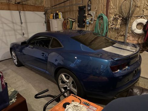 Used 2010 Chevrolet Camaro SS w/ RS Package RWD image 5