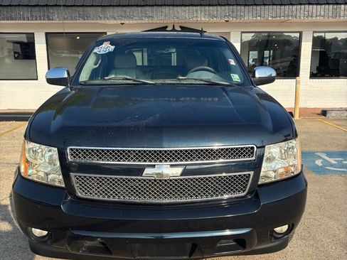 Used 2007 Chevrolet Avalanche LT w/ LT Preferred Equipment Group image 2