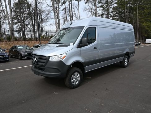 Used 2026 Mercedes-Benz Sprinter 2500 image 1